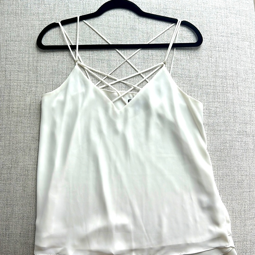 White Crisscross Top Size M Express